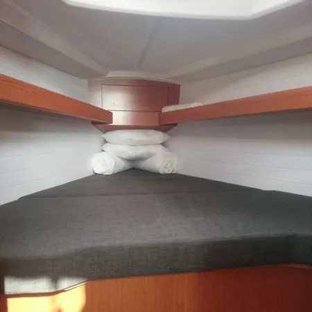 Bubi Ботель